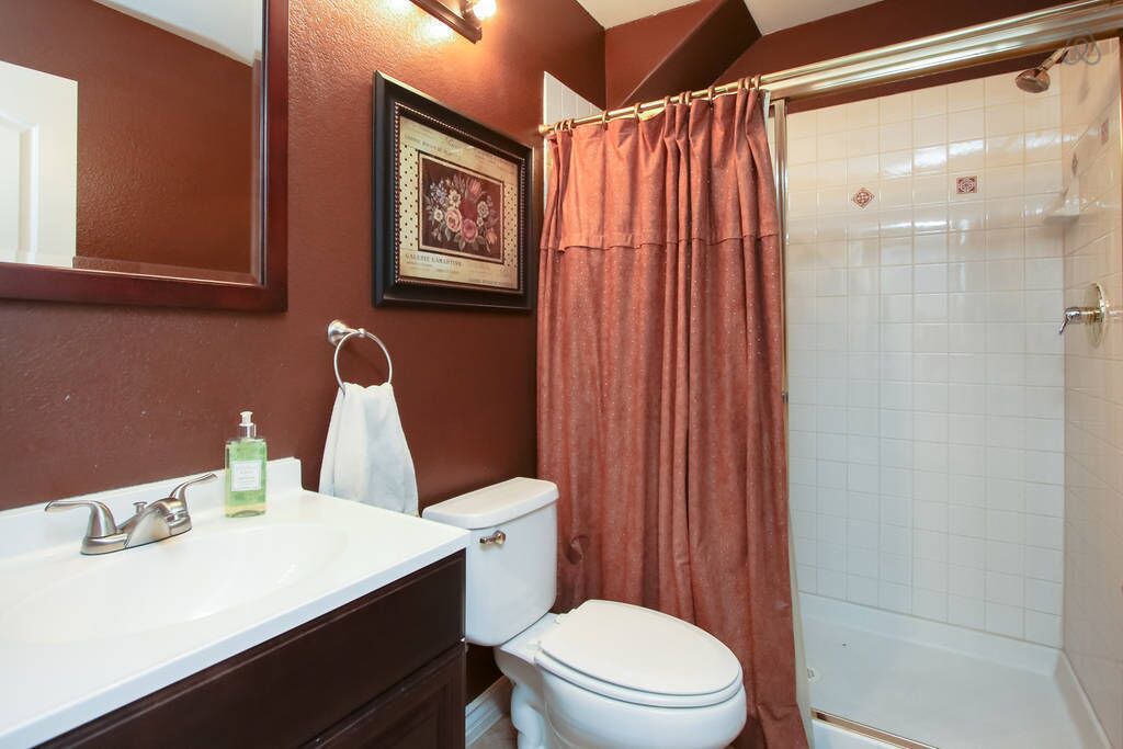 Photo of Bathroom in Summerlin