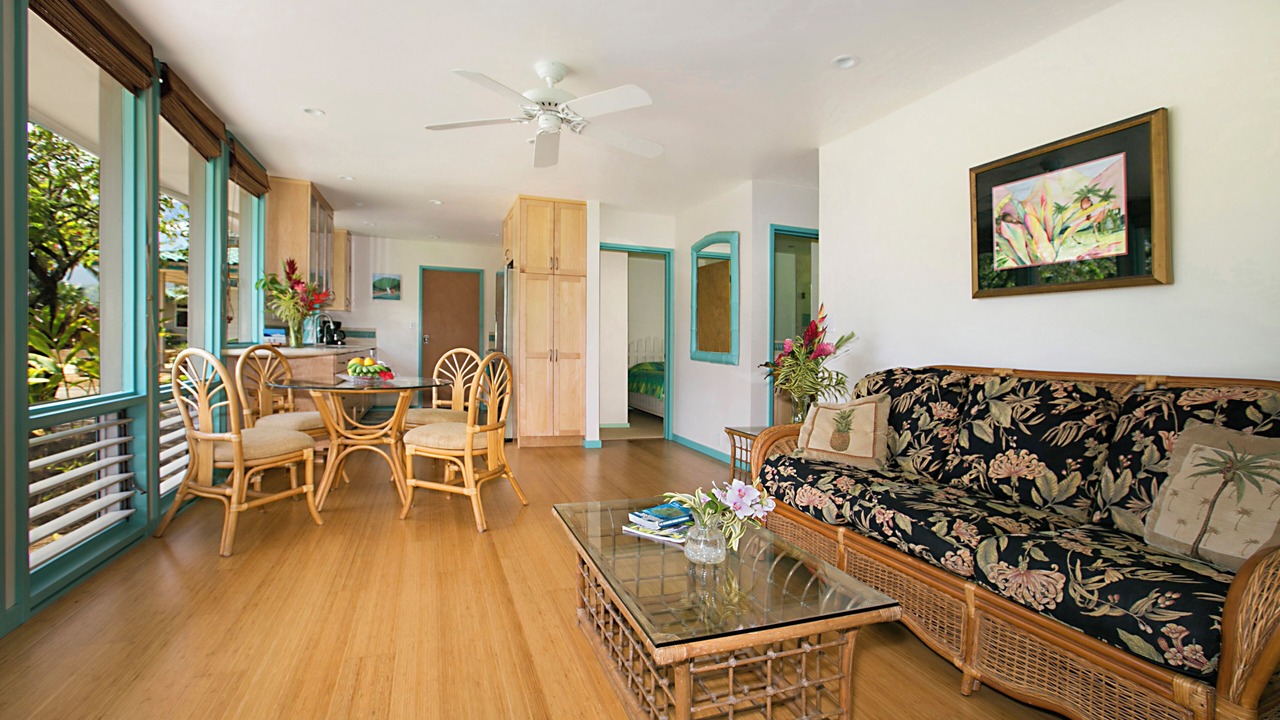 Photo of Livingroom in Hanalei