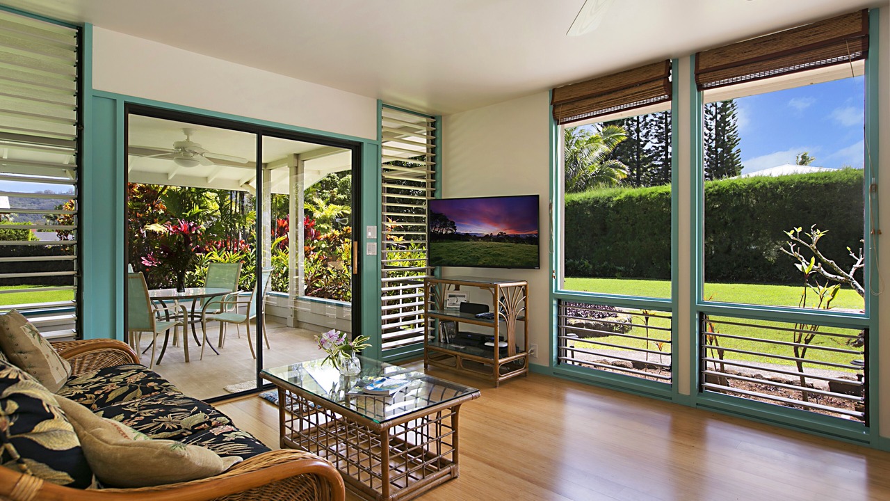 Photo of Livingroom in Hanalei