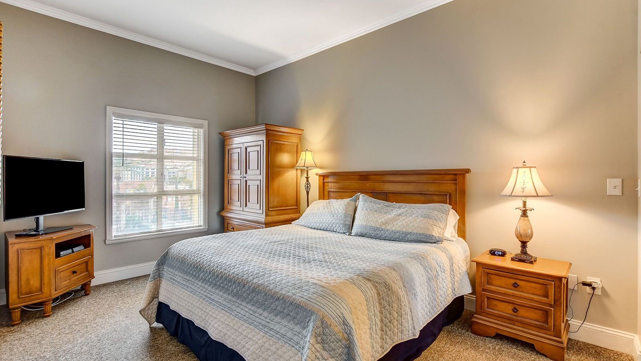 Photo of Bedroom in Lake Las Vegas
