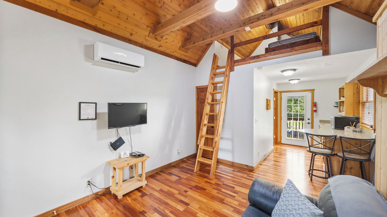 Photo of Livingroom in Mount Juliet