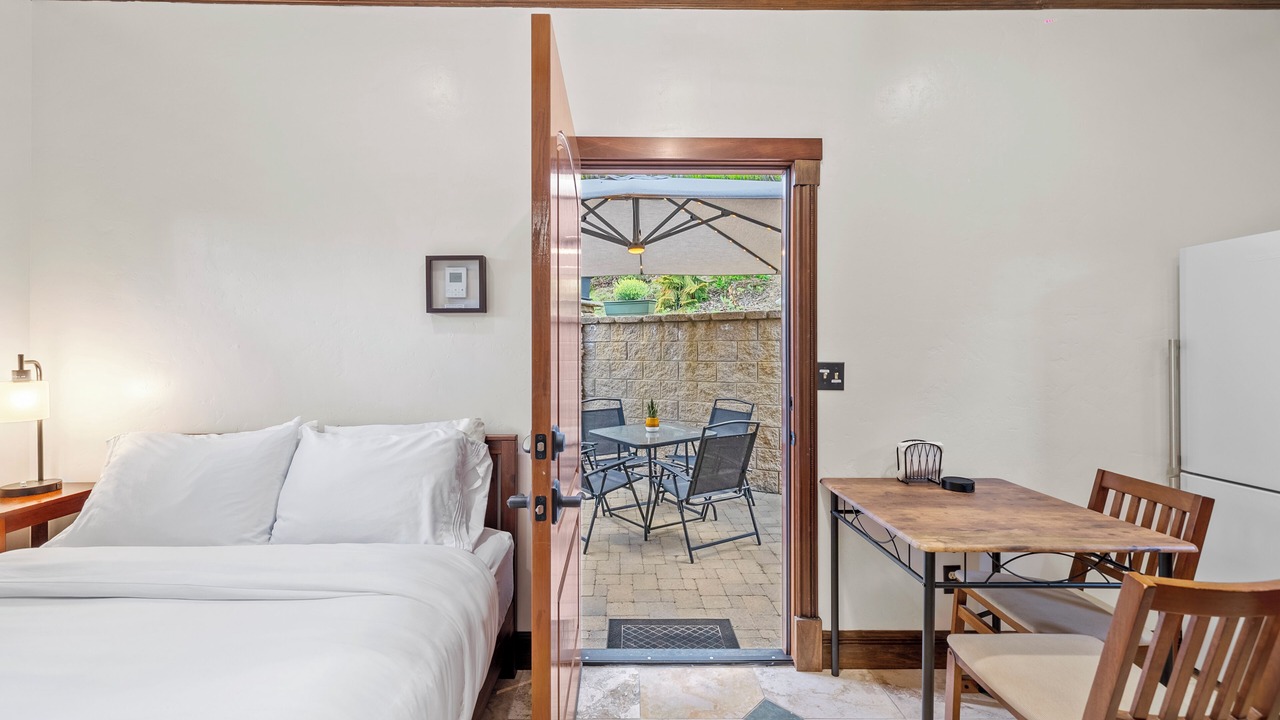 Photo of Bedroom in University City