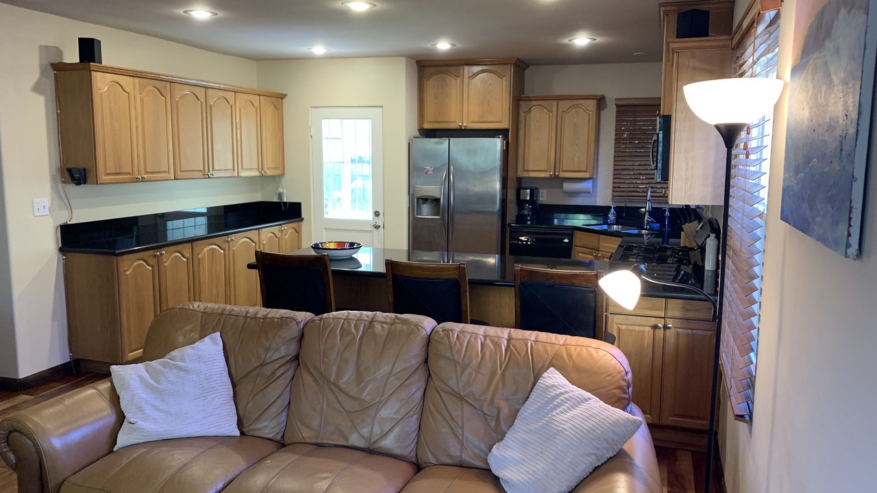Photo of Livingroom in North Pacific Beach