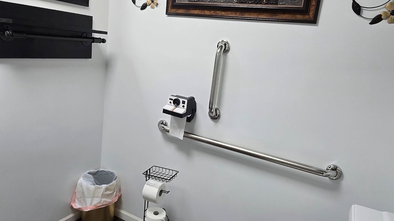 Photo of Bathroom in Groveland