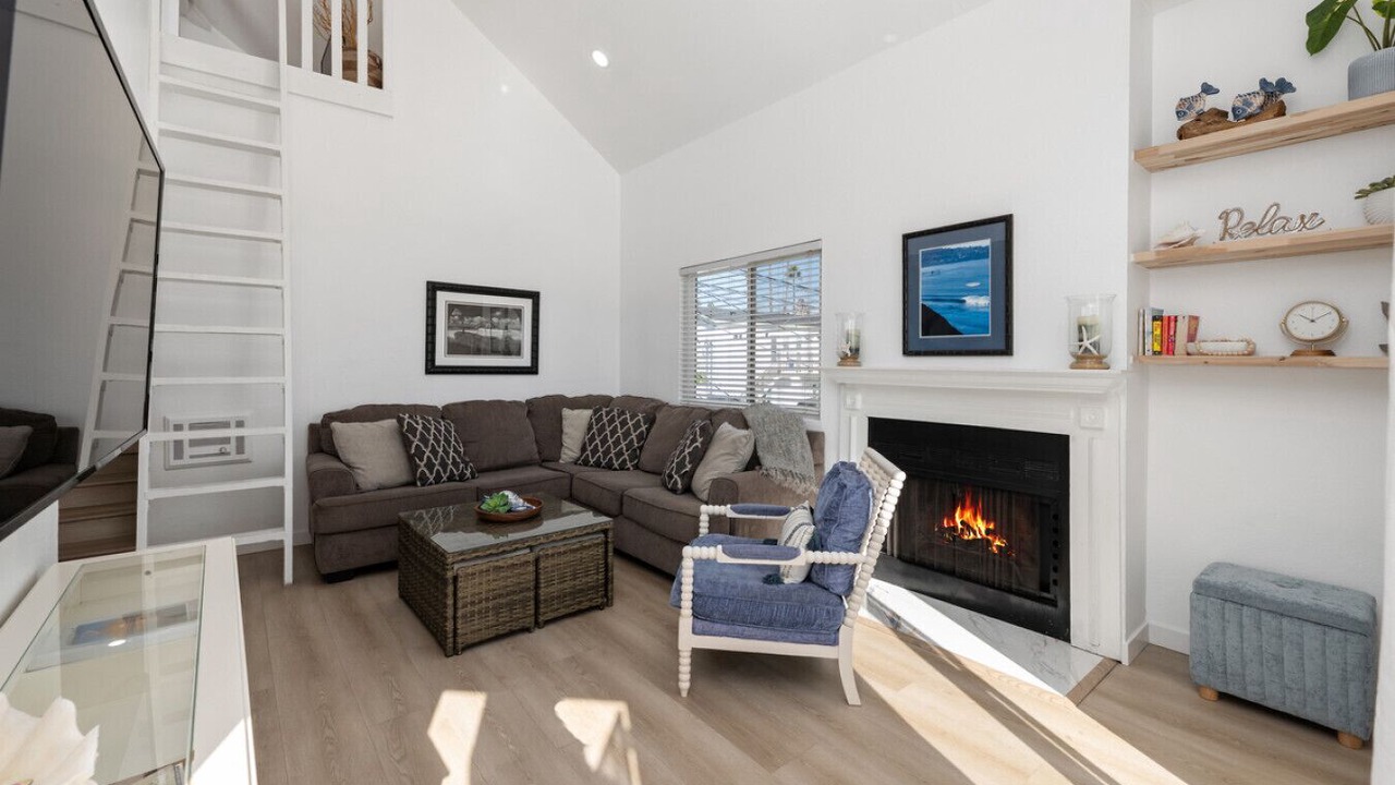 Photo of Bedroom in Pacific Beach