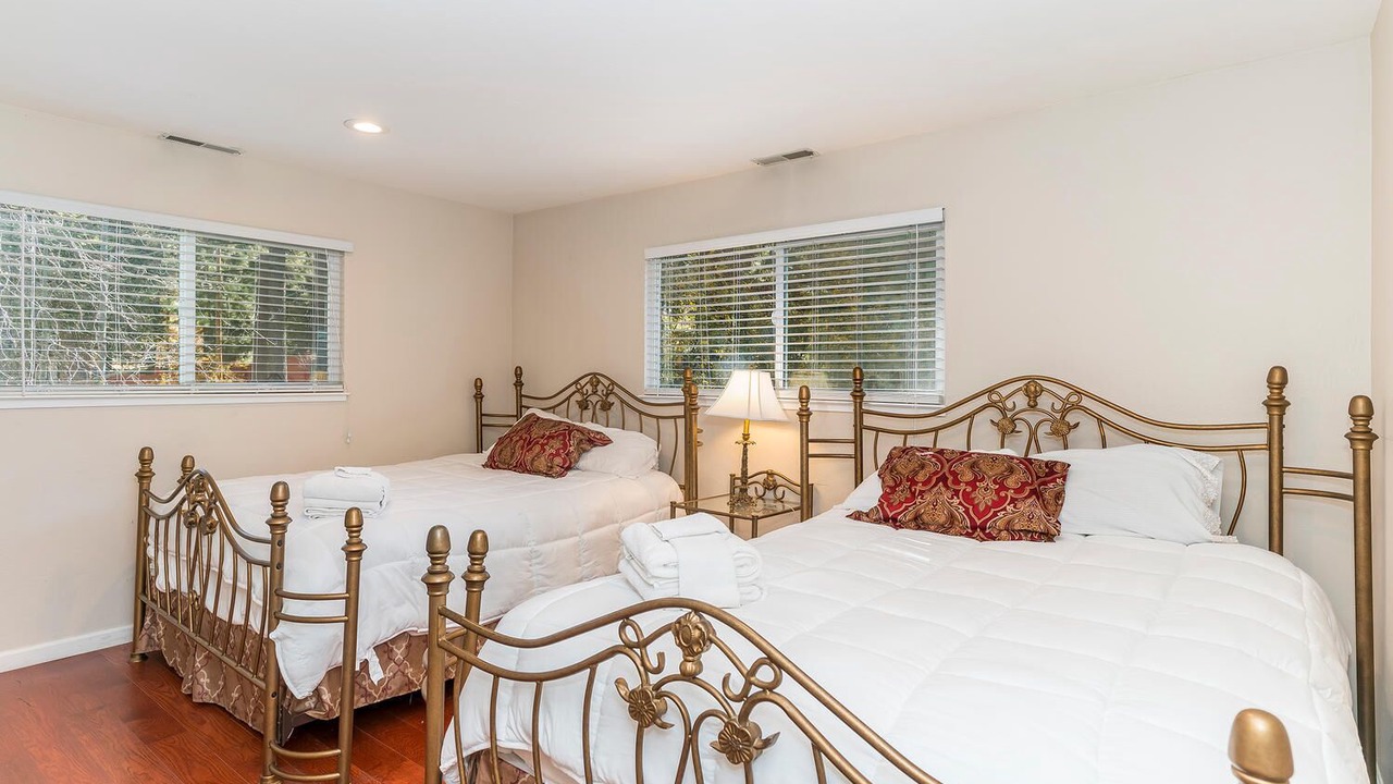 Photo of Bedroom in Tahoe Village
