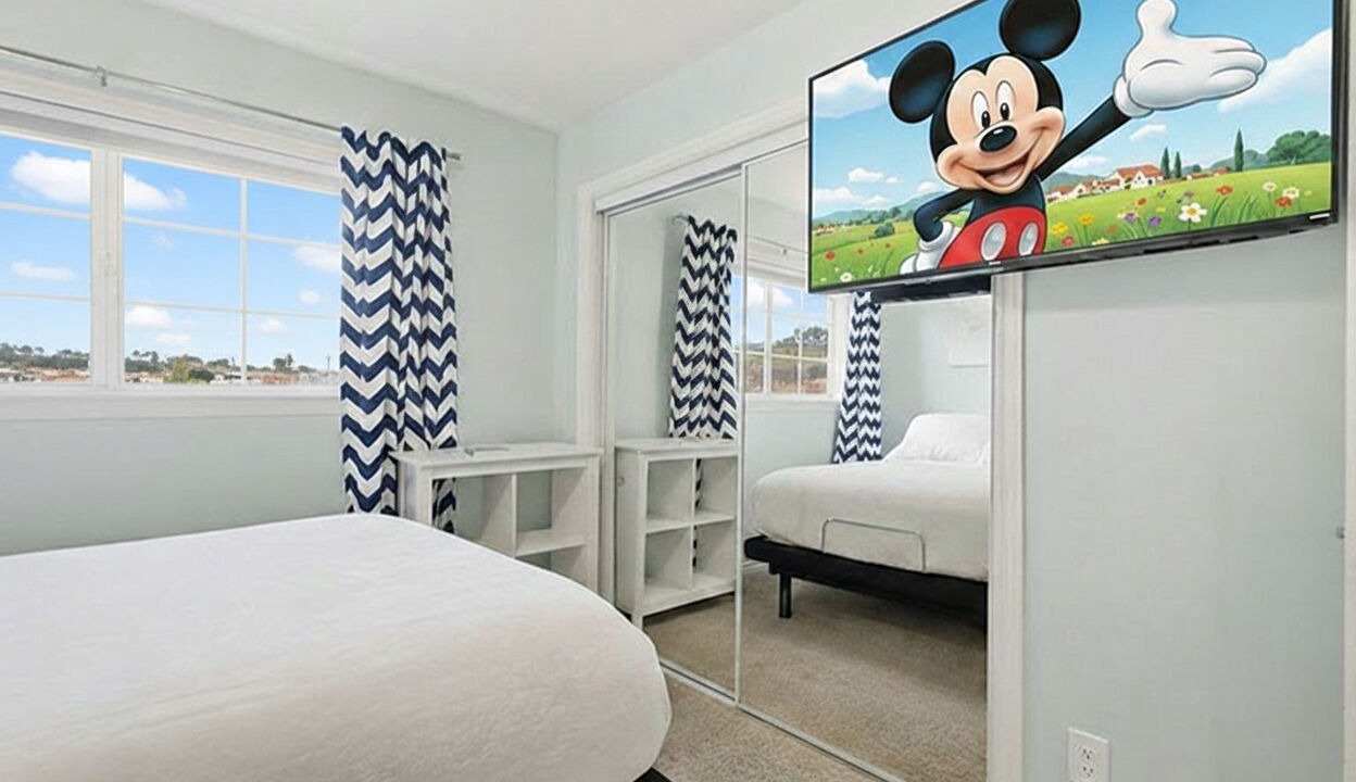 Photo of Bedroom in Clairemont