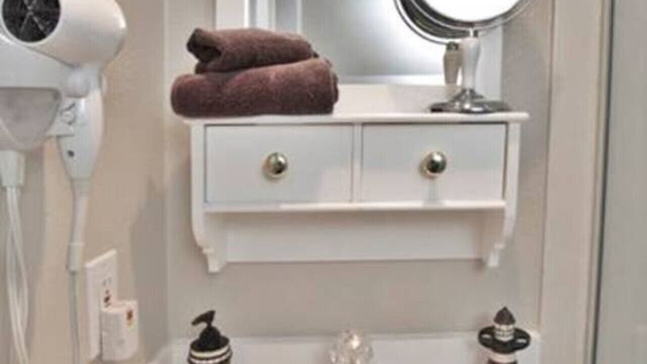 Photo of Bathroom in Bay Park