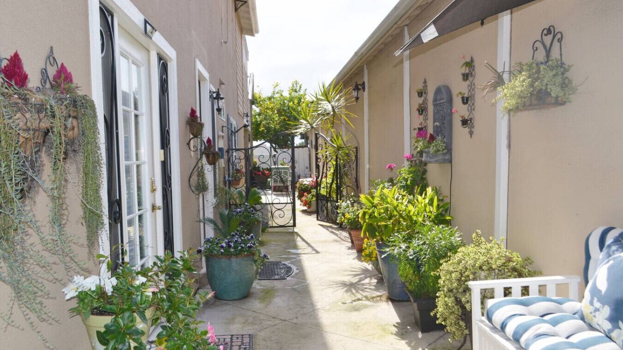 Photo of Patio Balcony in Bay Park