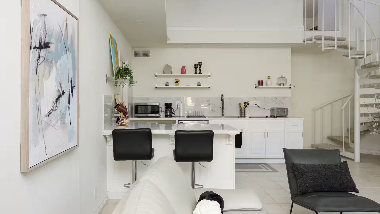 Photo of Livingroom in Tierrasanta