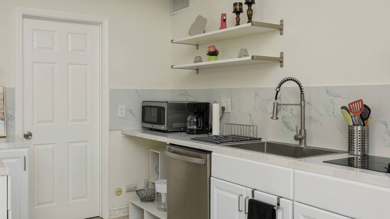 Photo of Kitchen in Tierrasanta