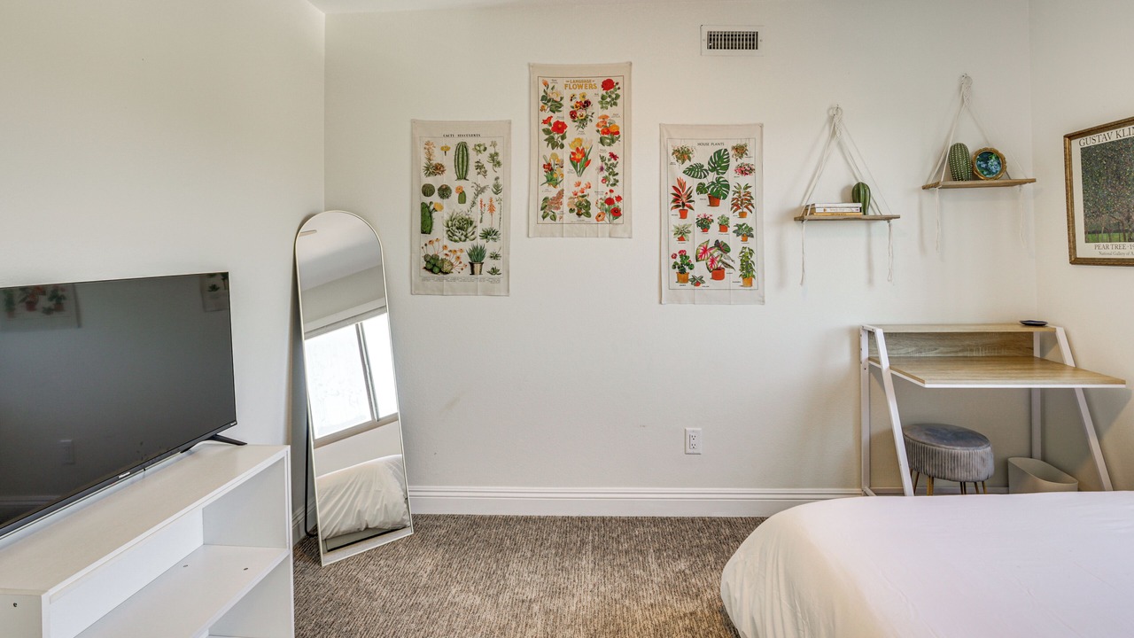 Photo of Bedroom in Spring Valley