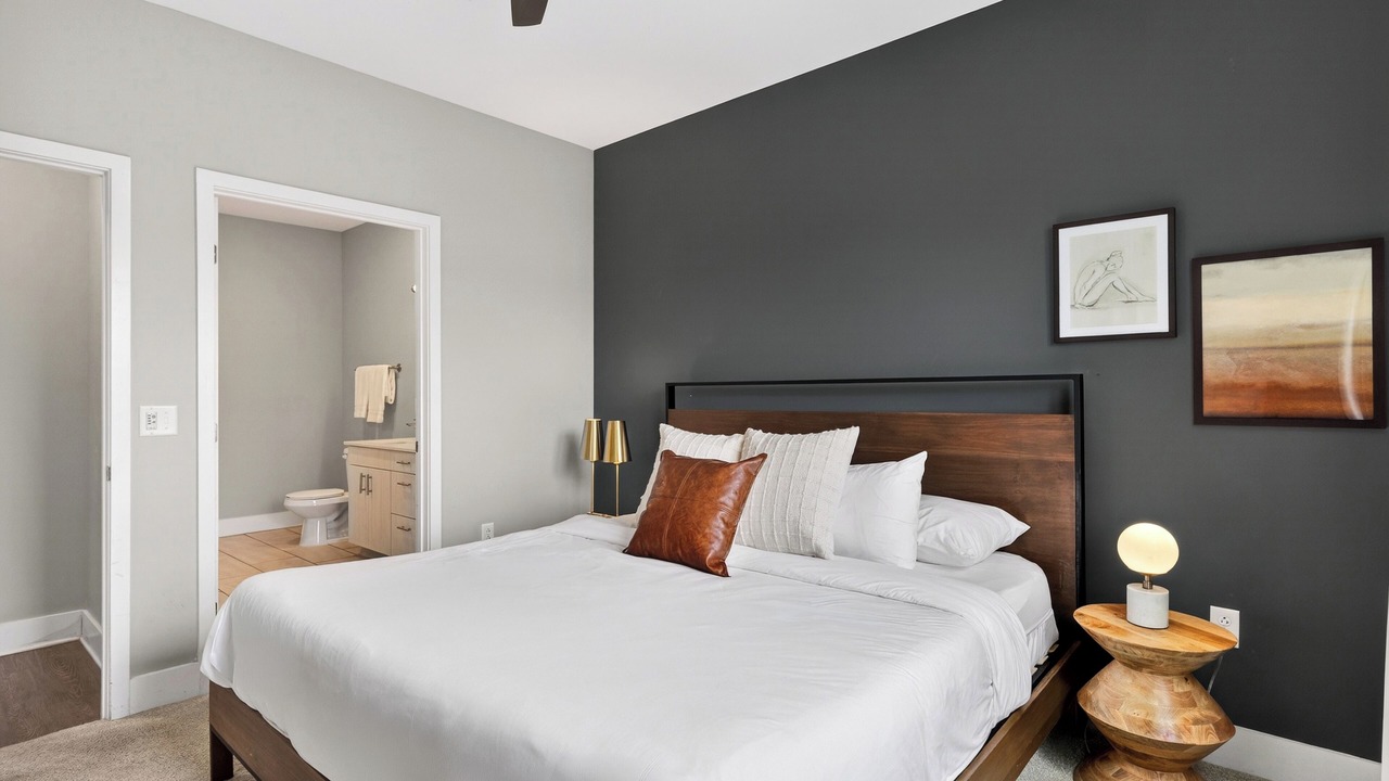Photo of Bedroom in Midtown