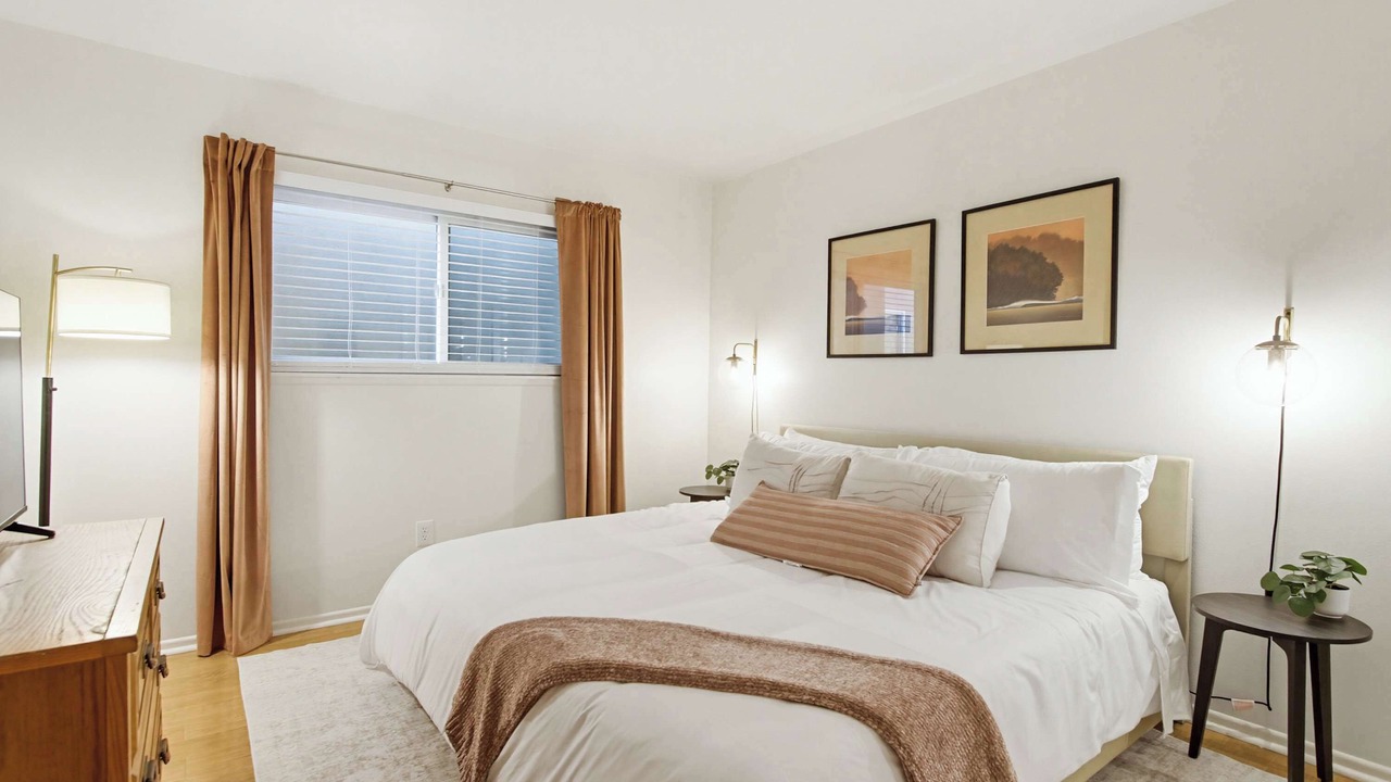 Photo of Bedroom in University City