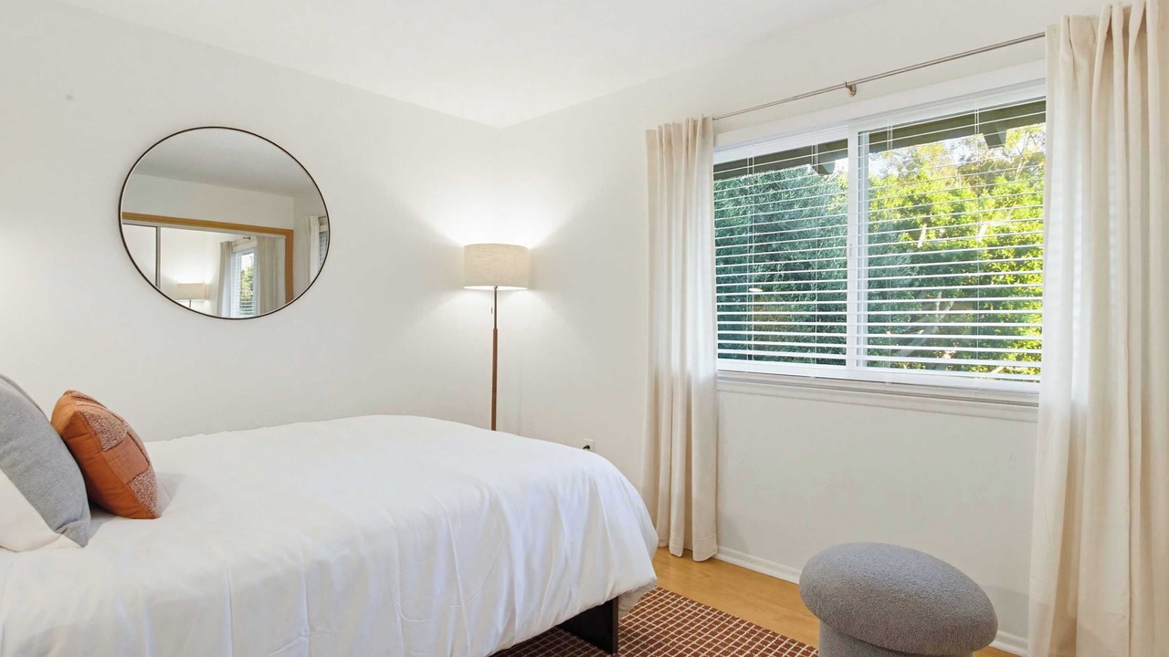 Photo of Bedroom in University City