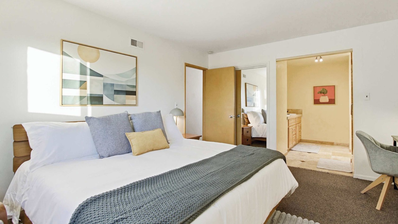 Photo of Bedroom in University City