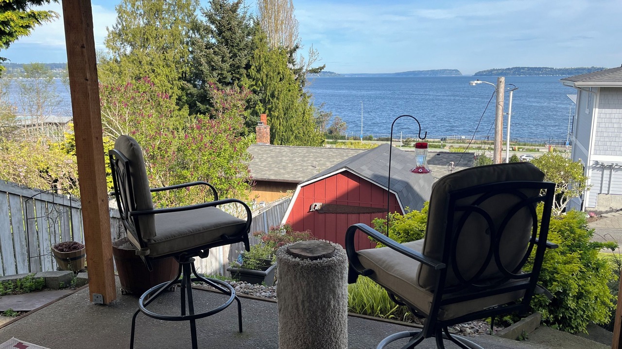 Photo of Patio Balcony in Mukilteo