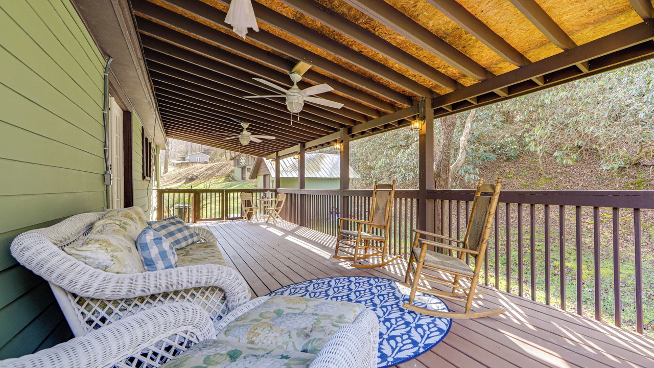 Photo of Patio Balcony in Robbinsville