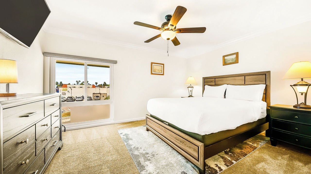 Photo of Bedroom in Clairemont Mesa East