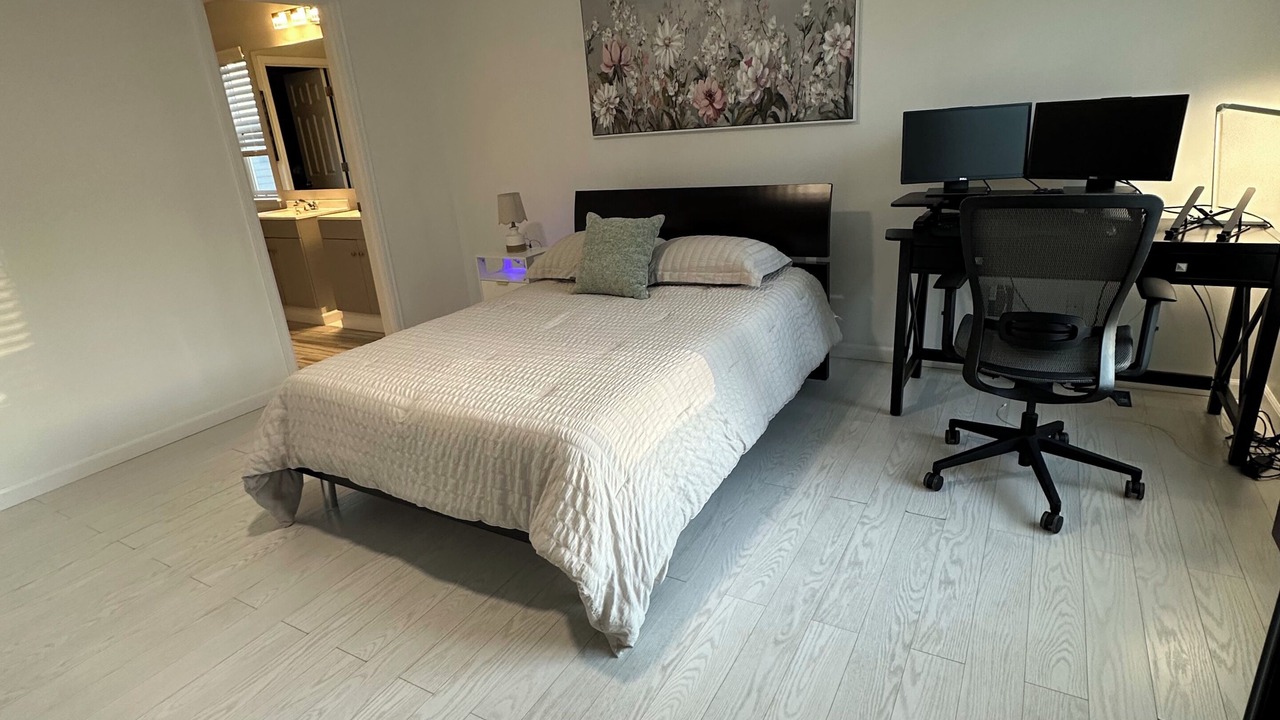Photo of Bedroom in Mill Creek