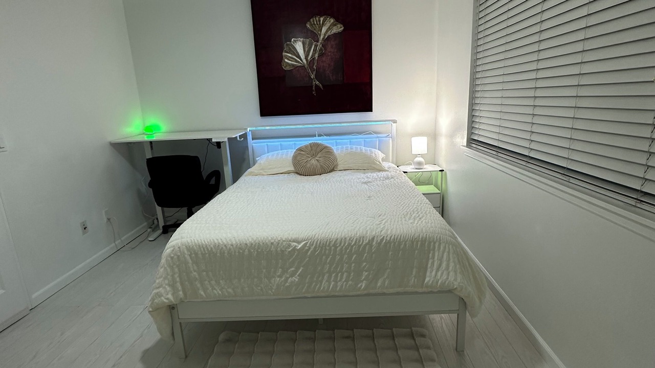 Photo of Bedroom in Mill Creek