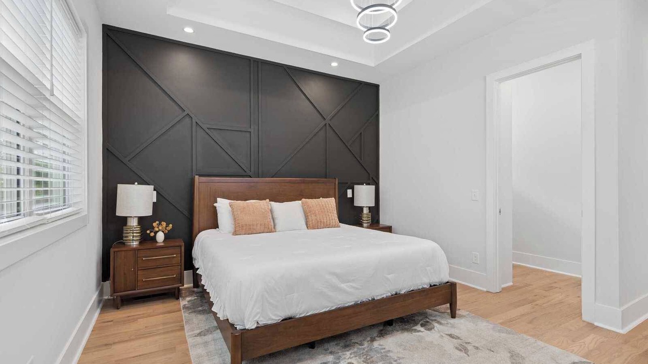 Photo of Bedroom in Hurwood Heights