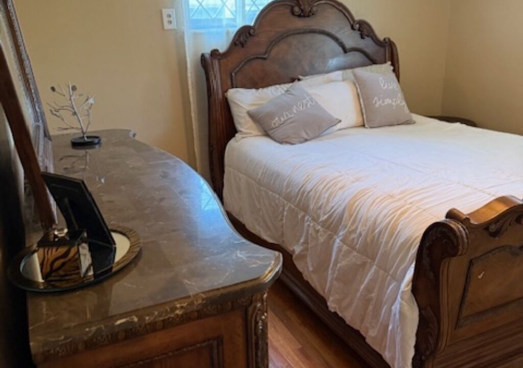 Photo of Bedroom in Pleasant Hills
