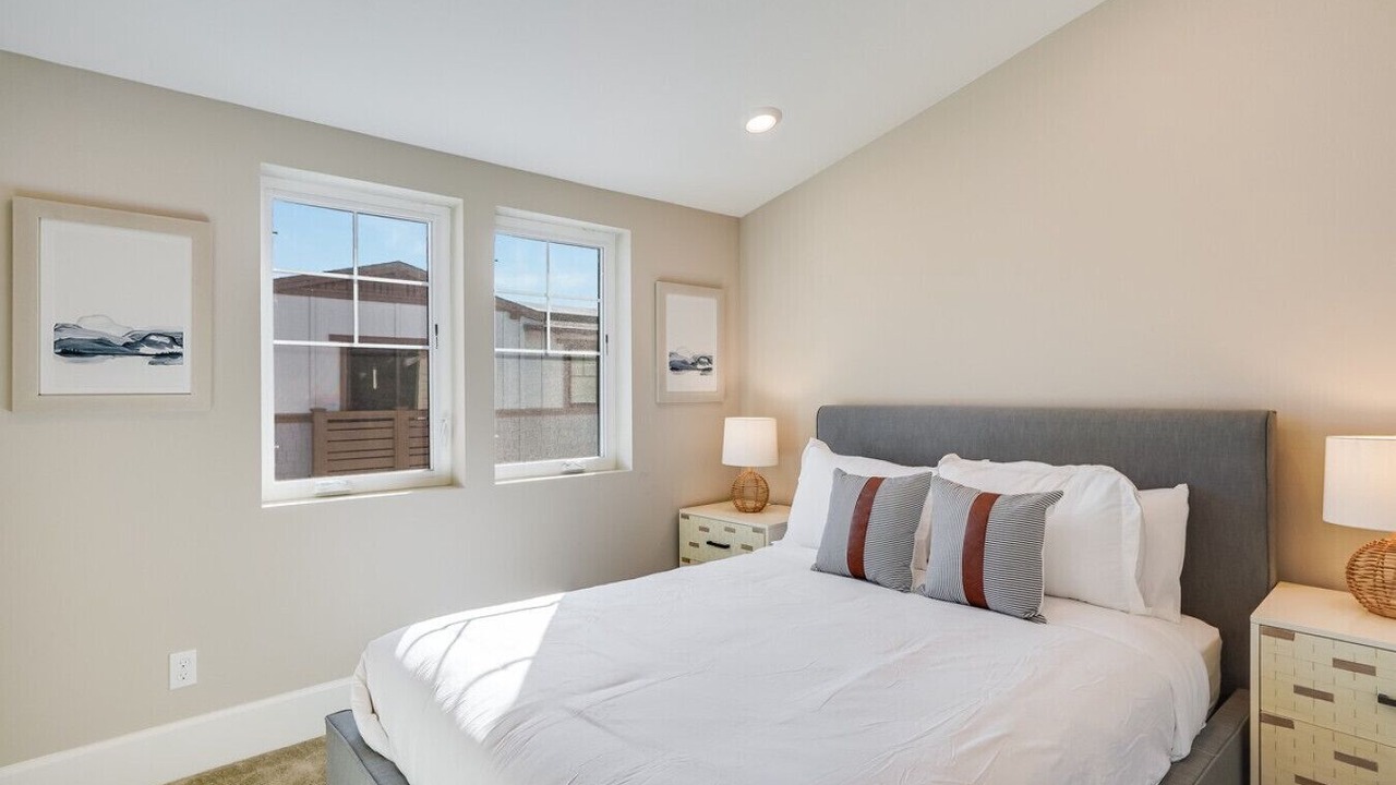Photo of Bedroom in Mission Beach