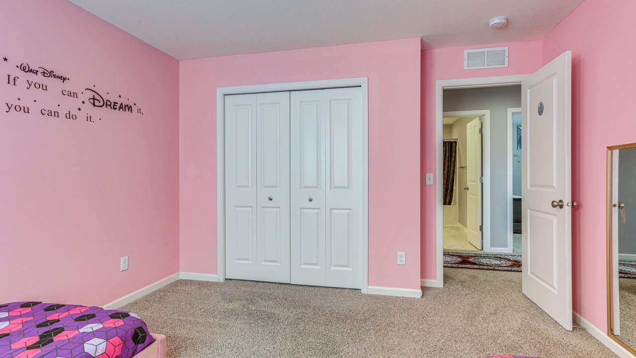 Photo of Bedroom in Blaine
