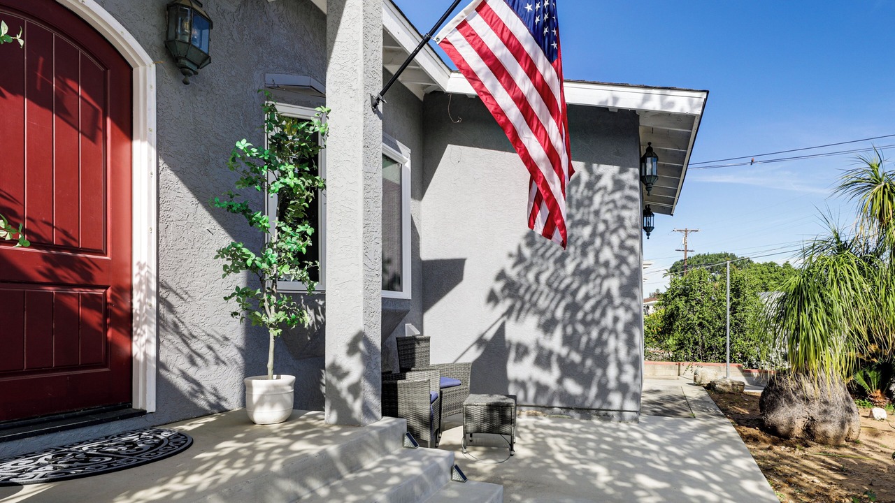 Photo of Patio Balcony in Bay Park