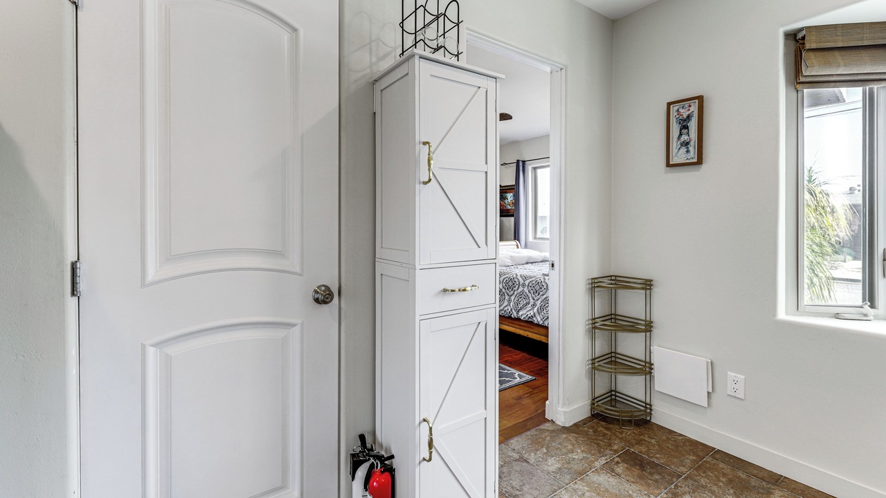 Photo of Bedroom in Bay Park