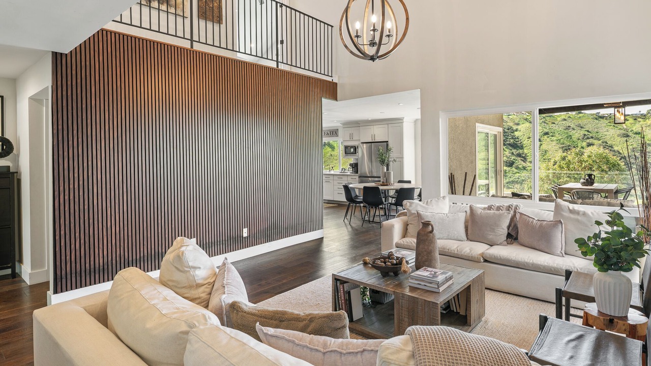 Photo of Livingroom in Bay Ho