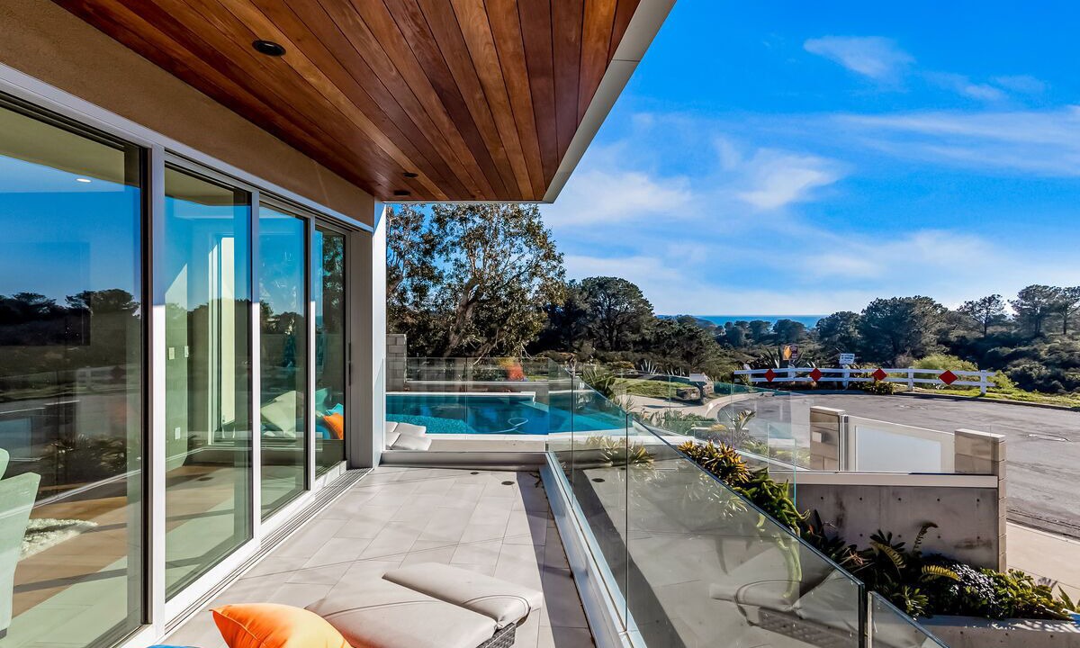Photo of Patio Balcony in Del Mar Heights