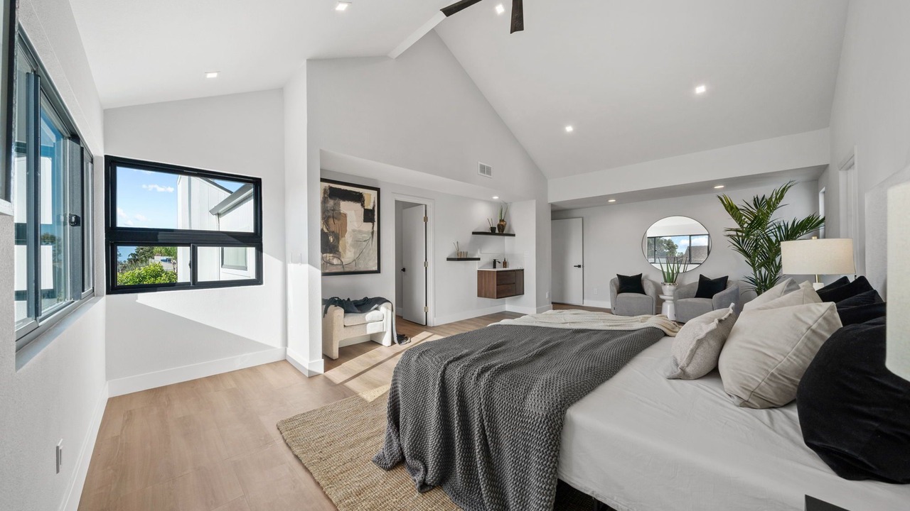 Photo of Bedroom in Del Mar Heights