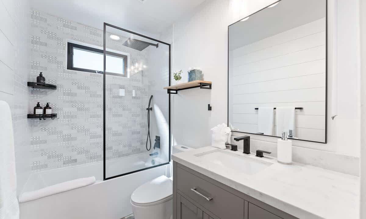 Photo of Bathroom in Mission Beach