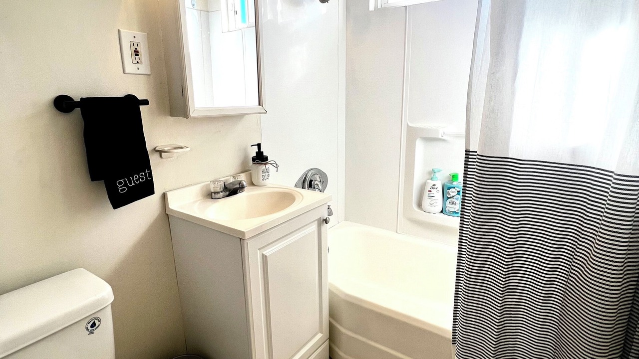 Photo of Bathroom in Mission Hills