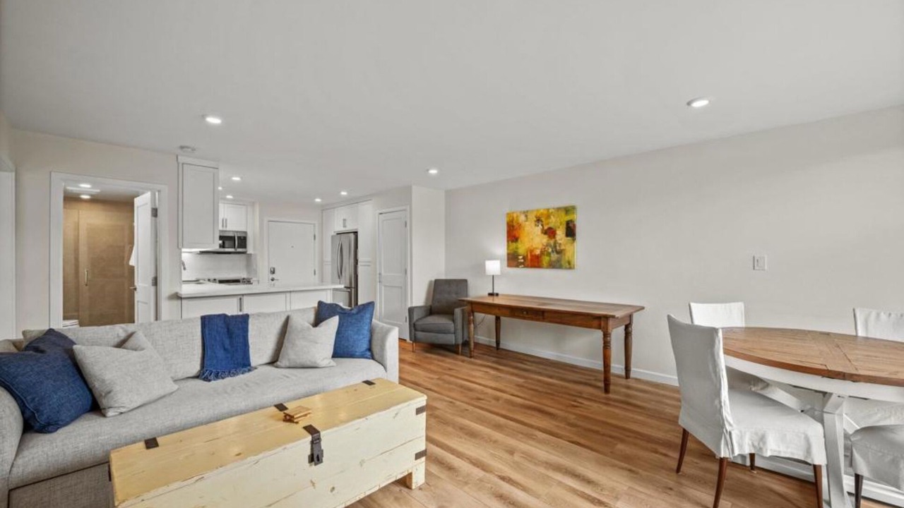 Photo of Livingroom in Del Mar