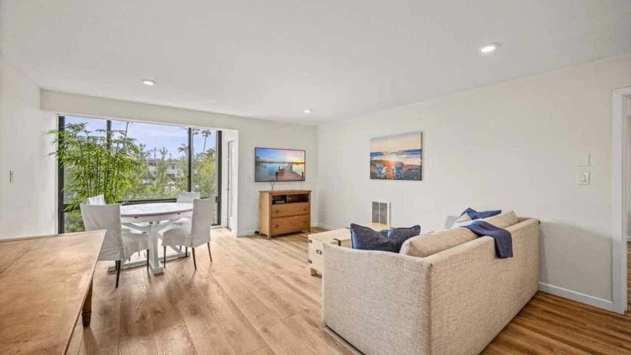 Photo of Livingroom in Del Mar