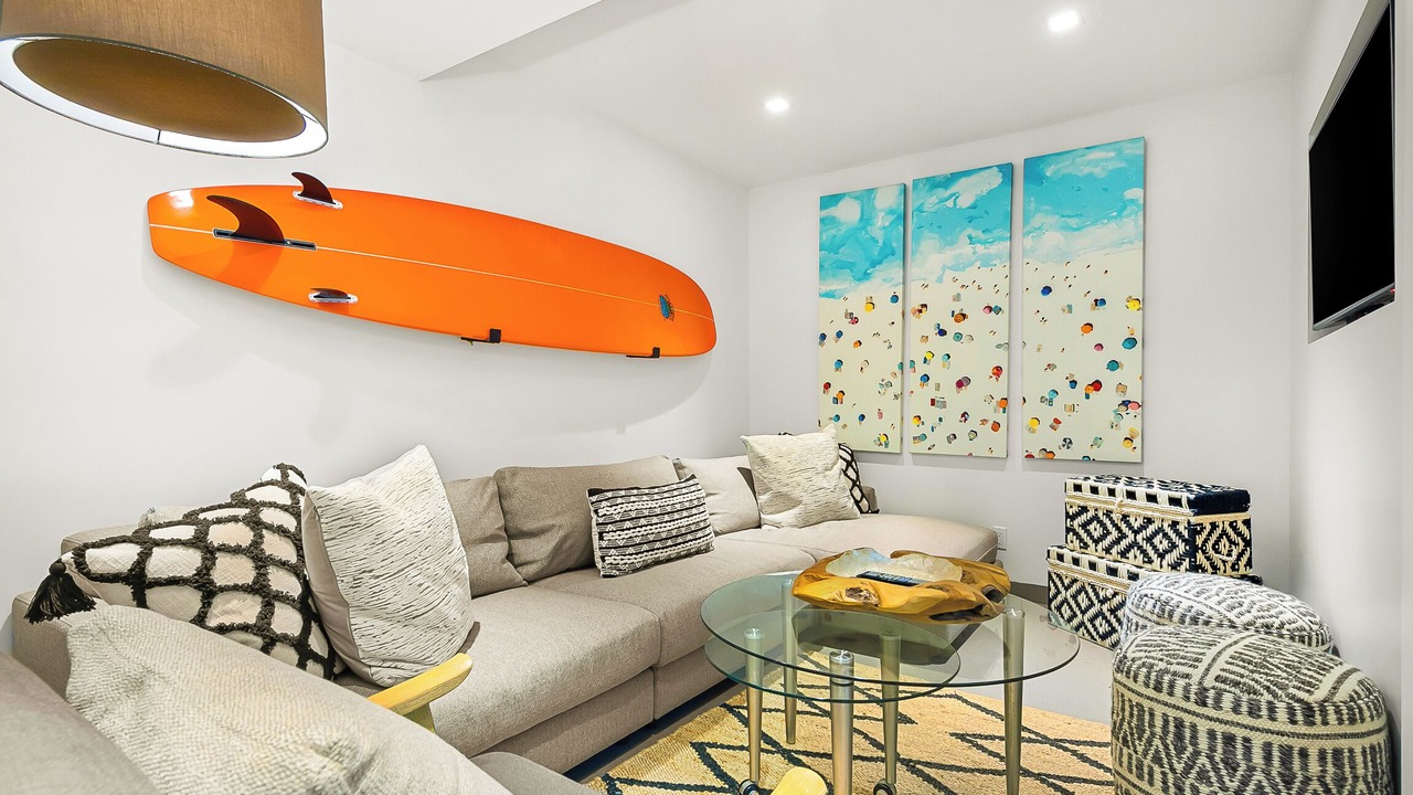 Photo of Livingroom in Beach Barber Tract