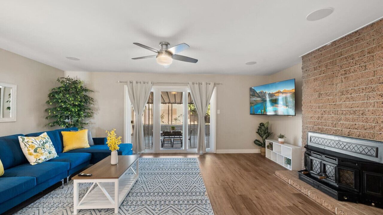 Photo of Livingroom in Clairemont Mesa