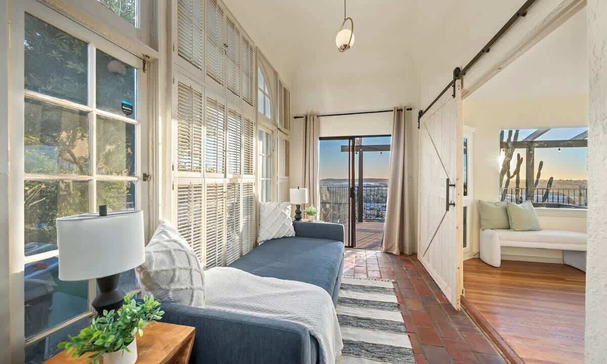 Photo of Livingroom in Old Town