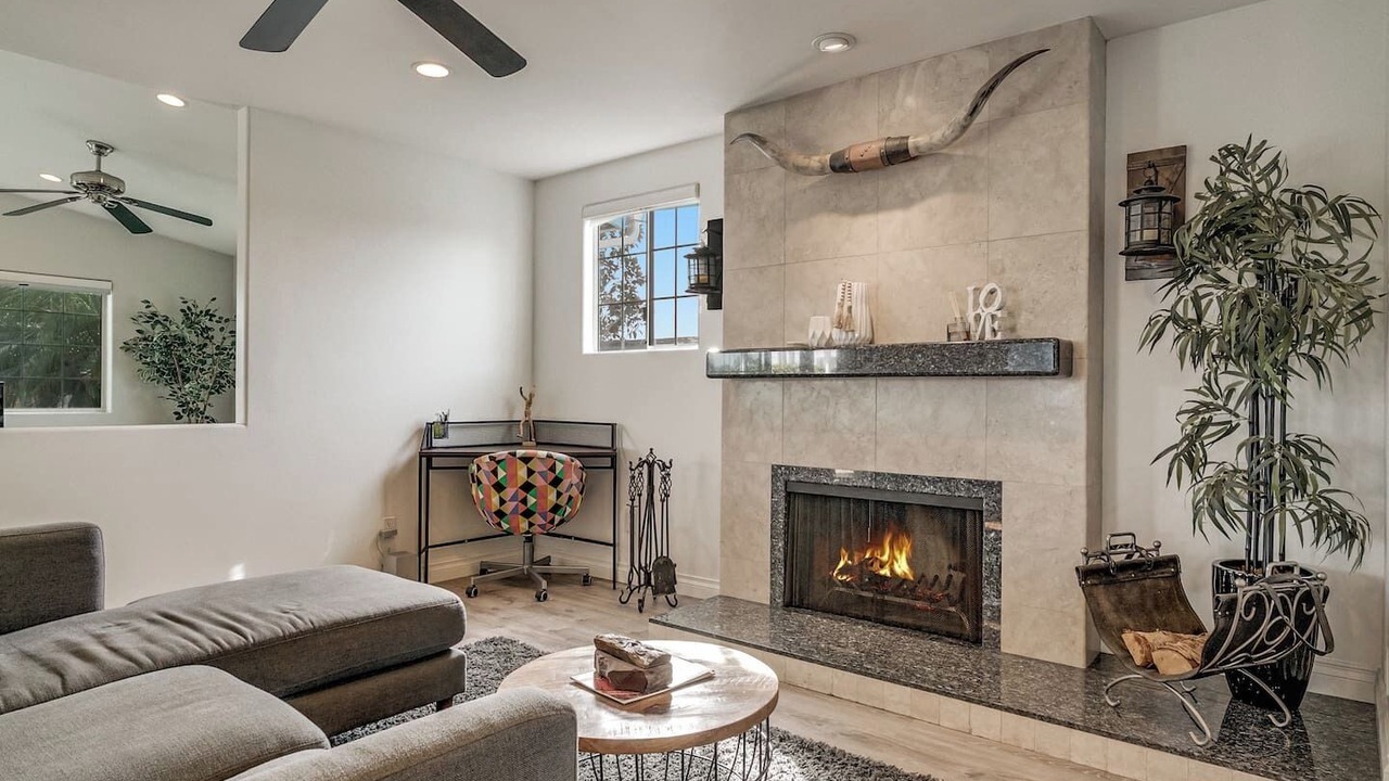 Photo of Livingroom in Clairemont Mesa