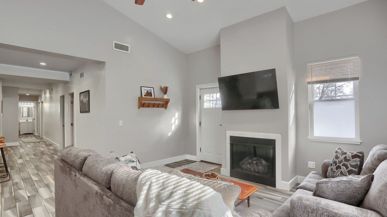 Photo of Livingroom in Clarion