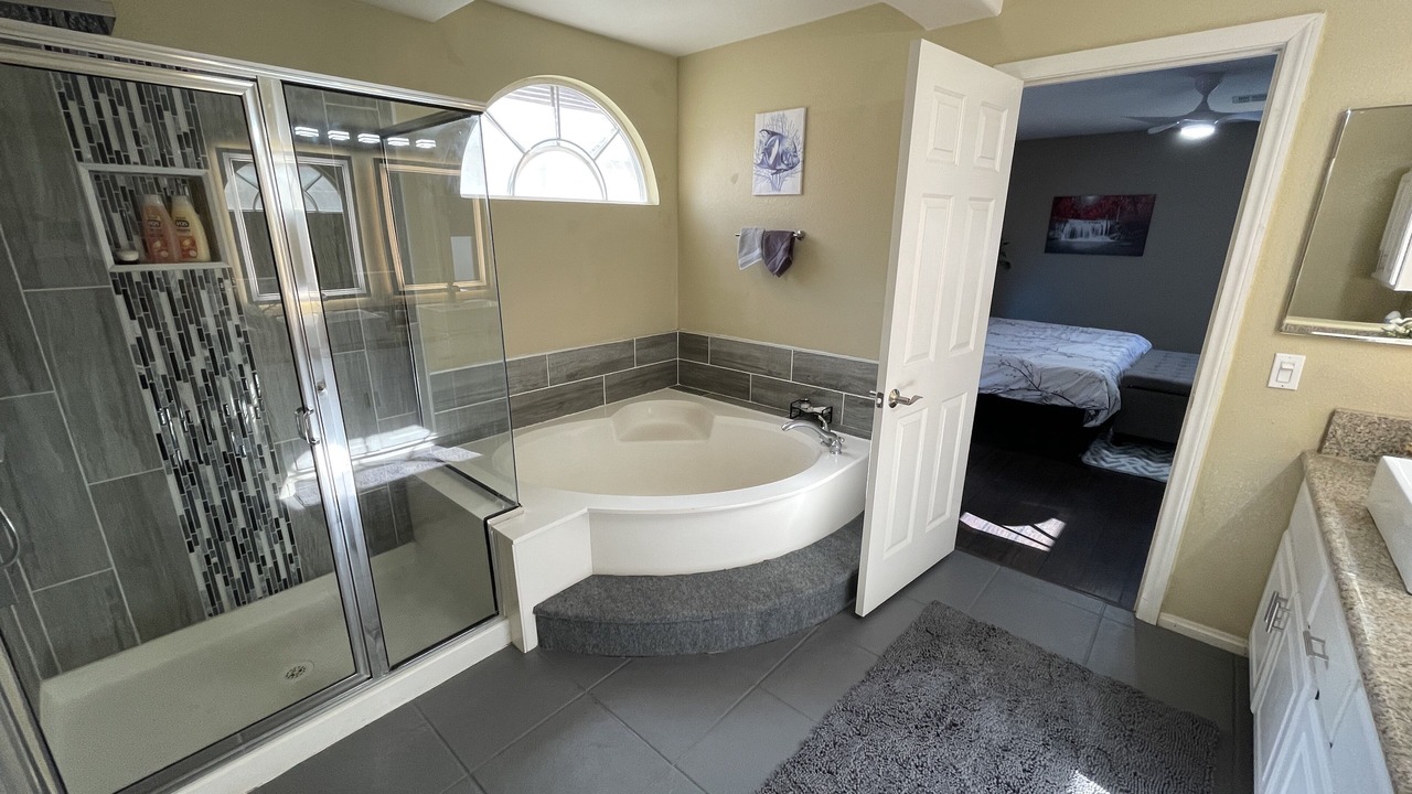 Photo of Bathroom in Silverado Ranch