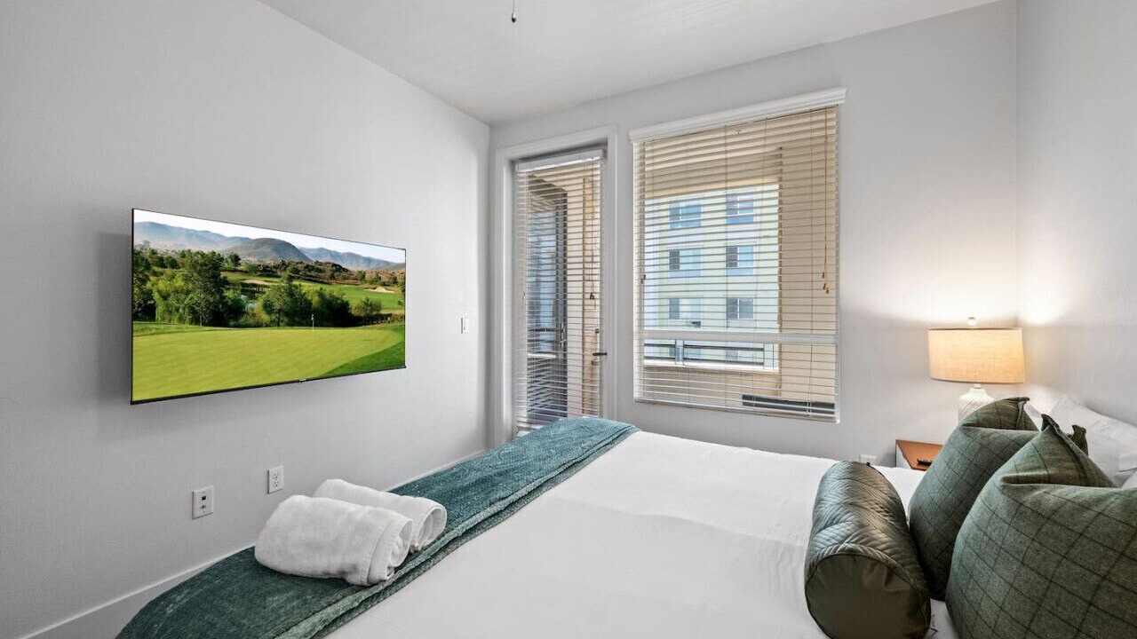 Photo of Bedroom in Kearny Mesa
