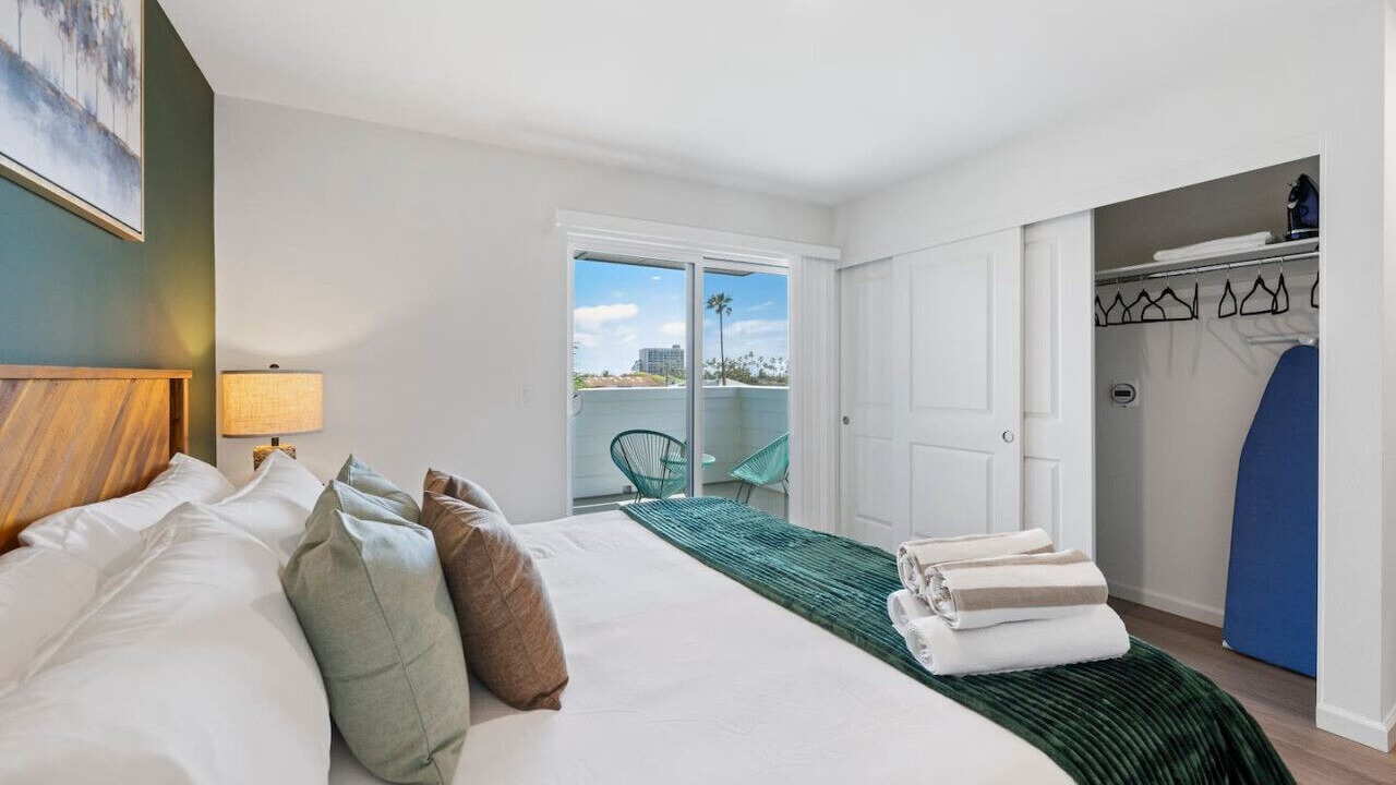 Photo of Bedroom in Crown Point