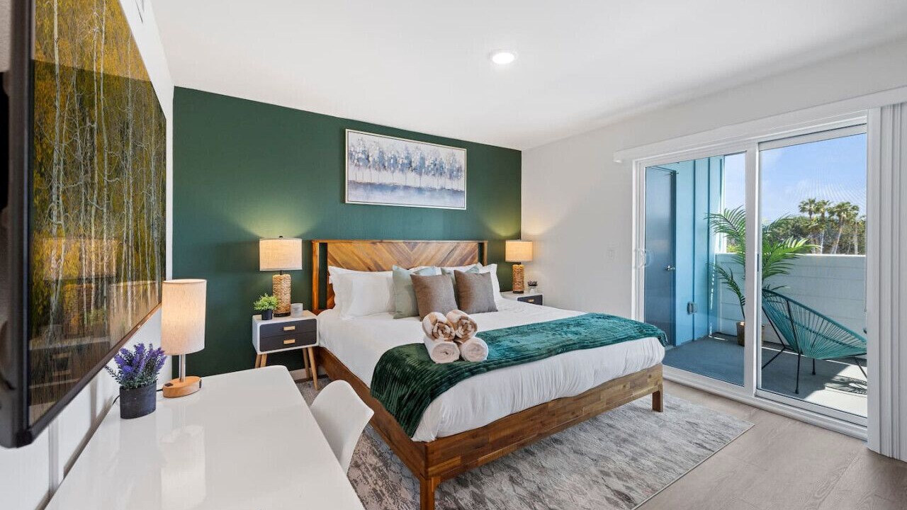 Photo of Bedroom in Crown Point