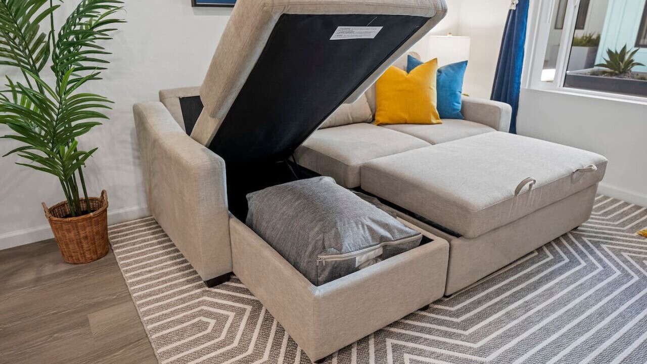 Photo of Livingroom in Crown Point