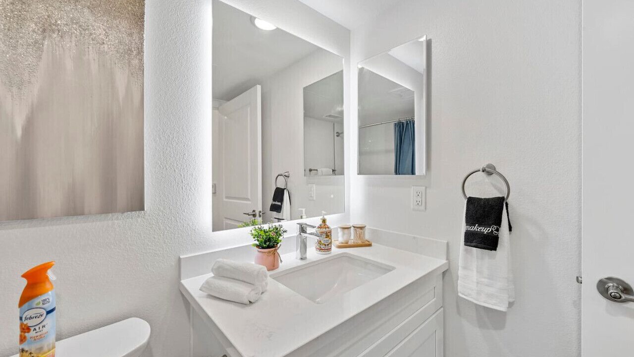 Photo of Bathroom in Crown Point