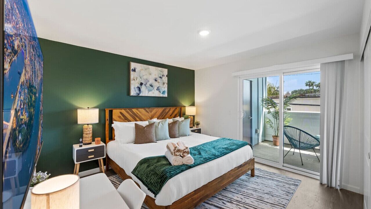 Photo of Bedroom in Crown Point